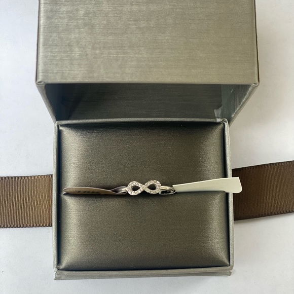 1/6CTTW CT Diamond Infiniti Ring 10K White Gold - Picture 3 of 5